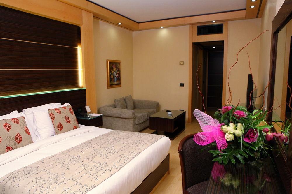 Imperial Suites Hotel Beirut Exterior foto